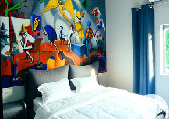 澄江对于酒店的墙体彩绘而言更注重哪些方面？